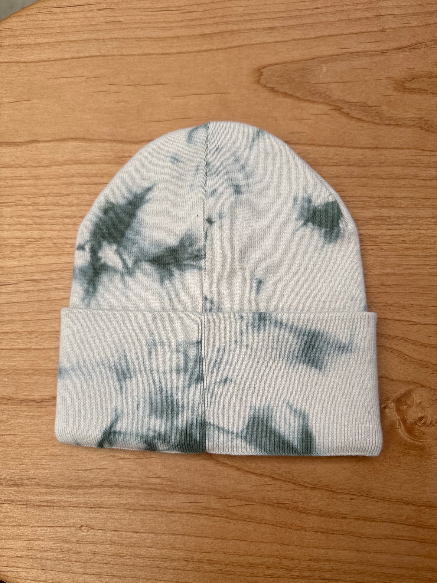 lululemon tie dye toque