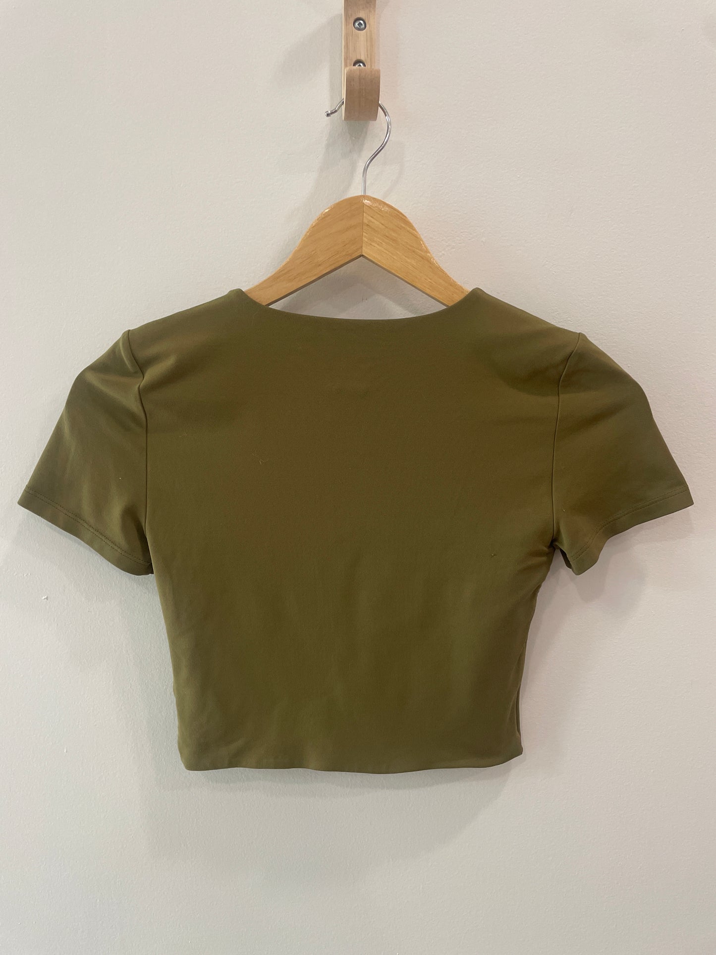 Babaton Sculpt Crop Tee