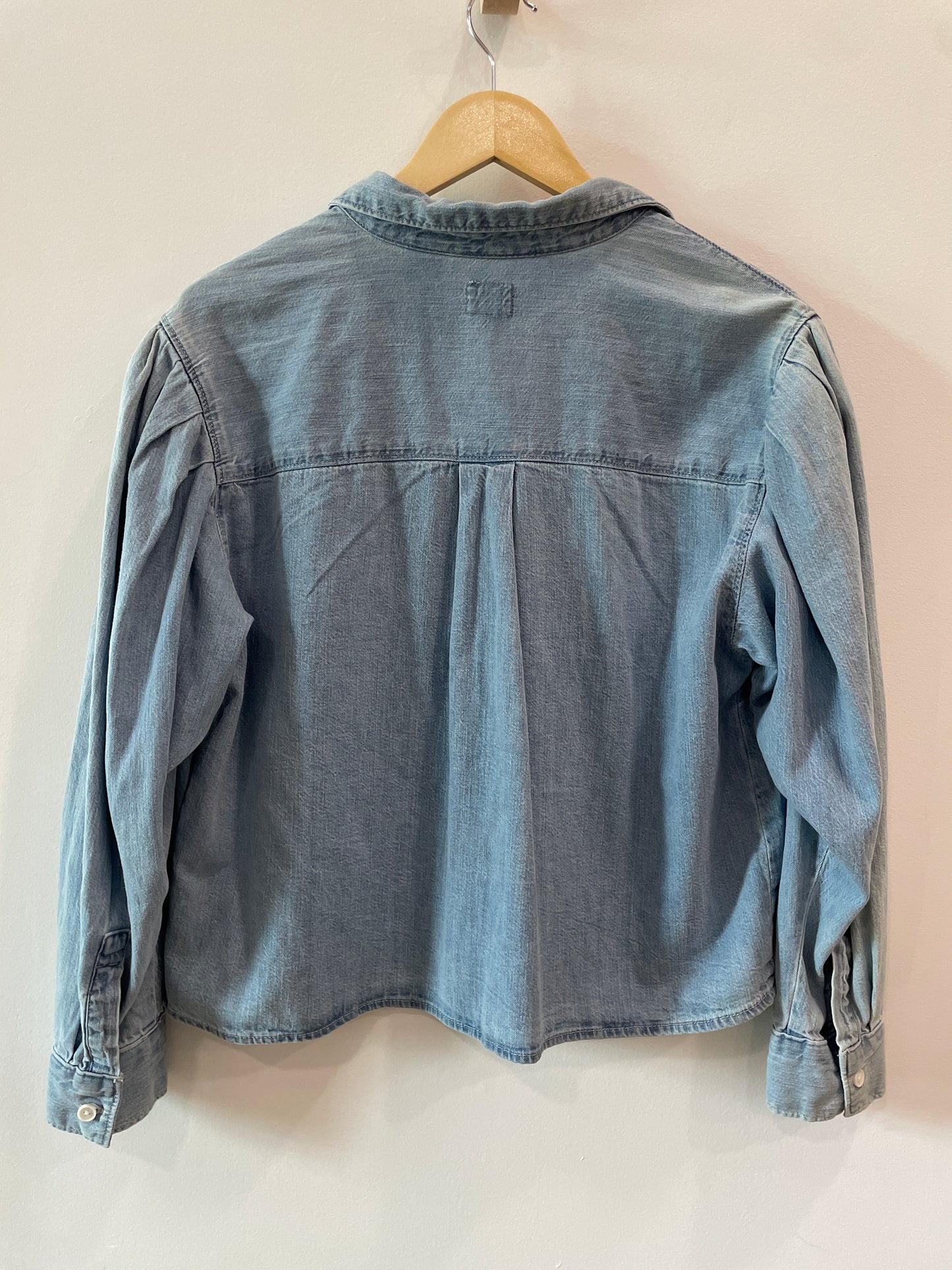 Levi's Puff Sleeve Button Up