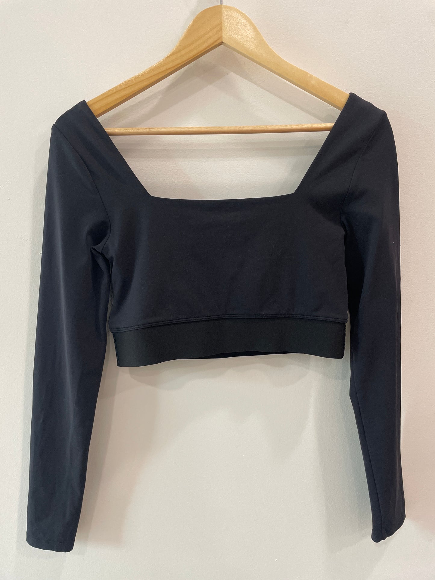 Babaton Cropped LS
