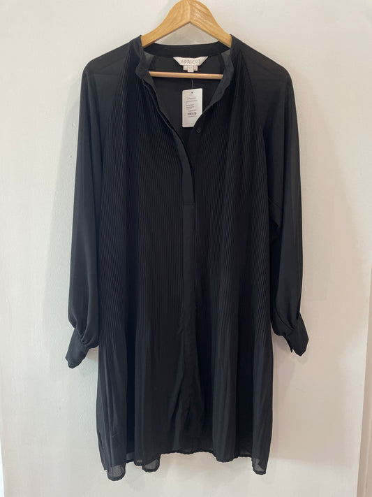 Apricot Black Pleated Dress