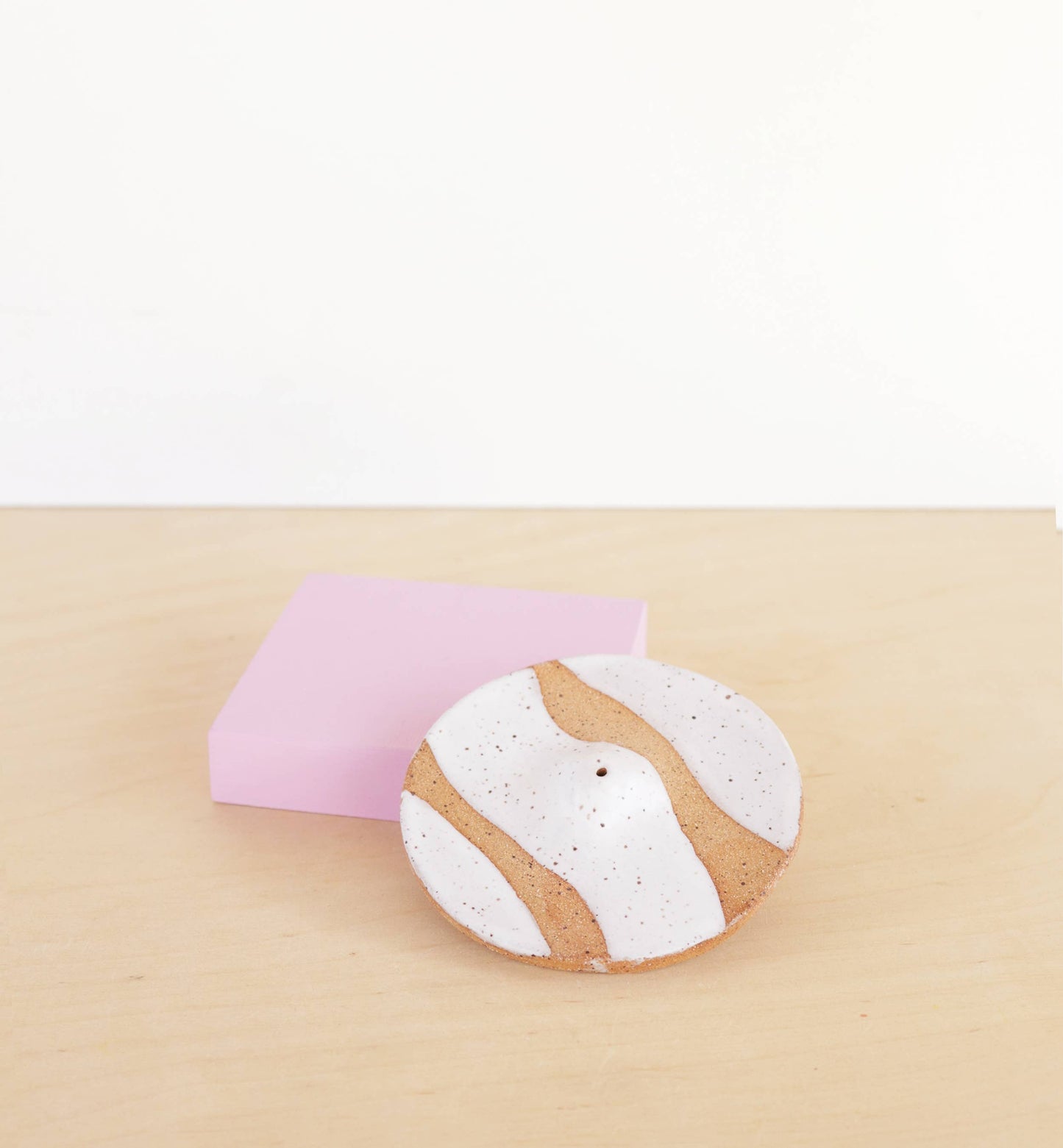 Ceramic Incense Holder - Wave XL: White