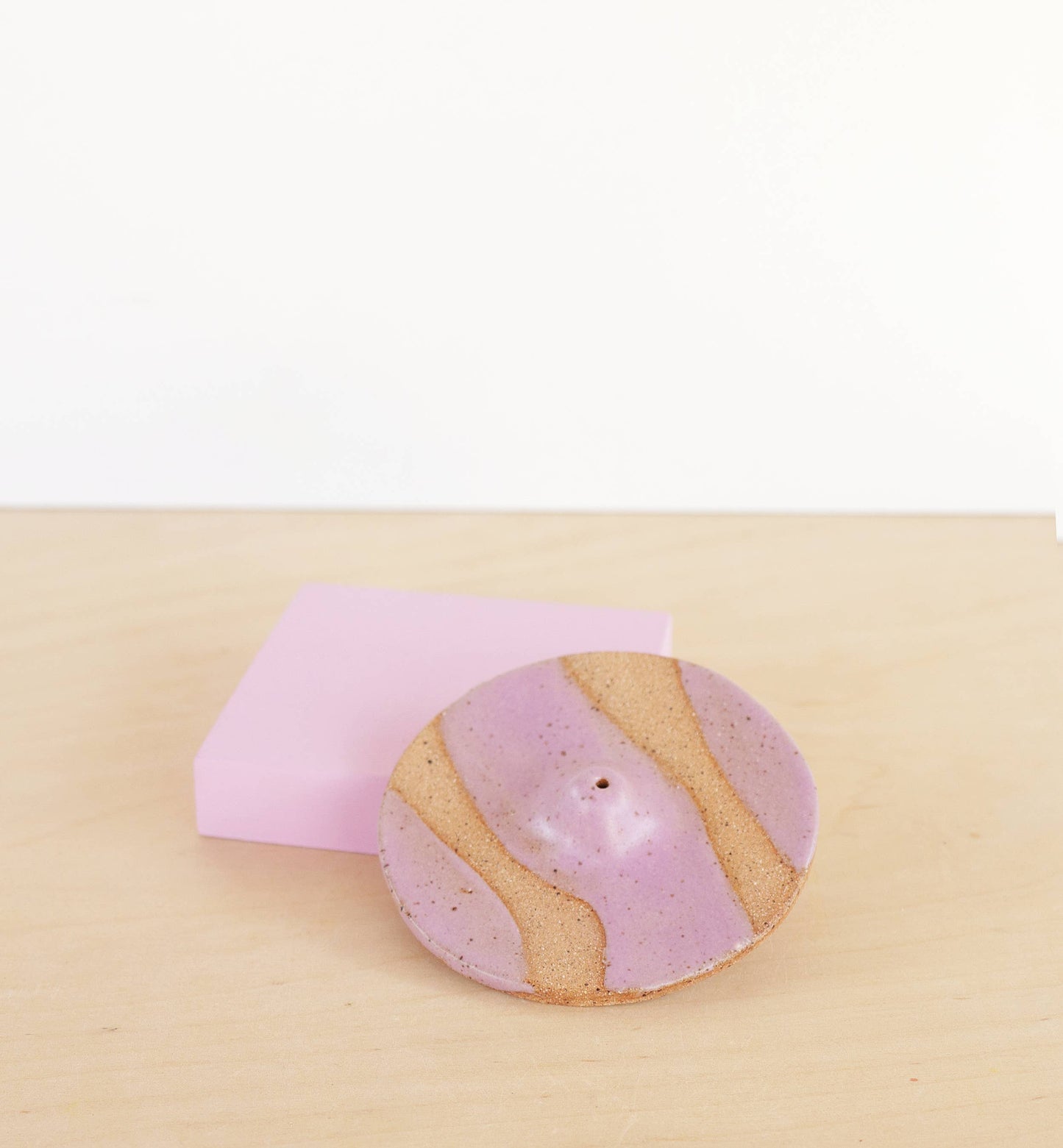 Ceramic Incense Holder - Wave XL: White